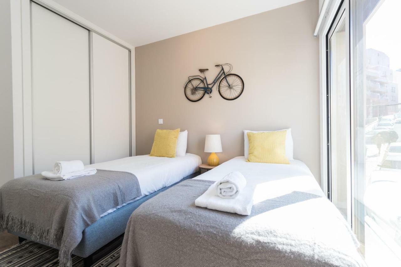 Alfama Lounge Three-Bedroom Apartment W/ River View And Parking - By Lu Holidays Лісабон Екстер'єр фото
