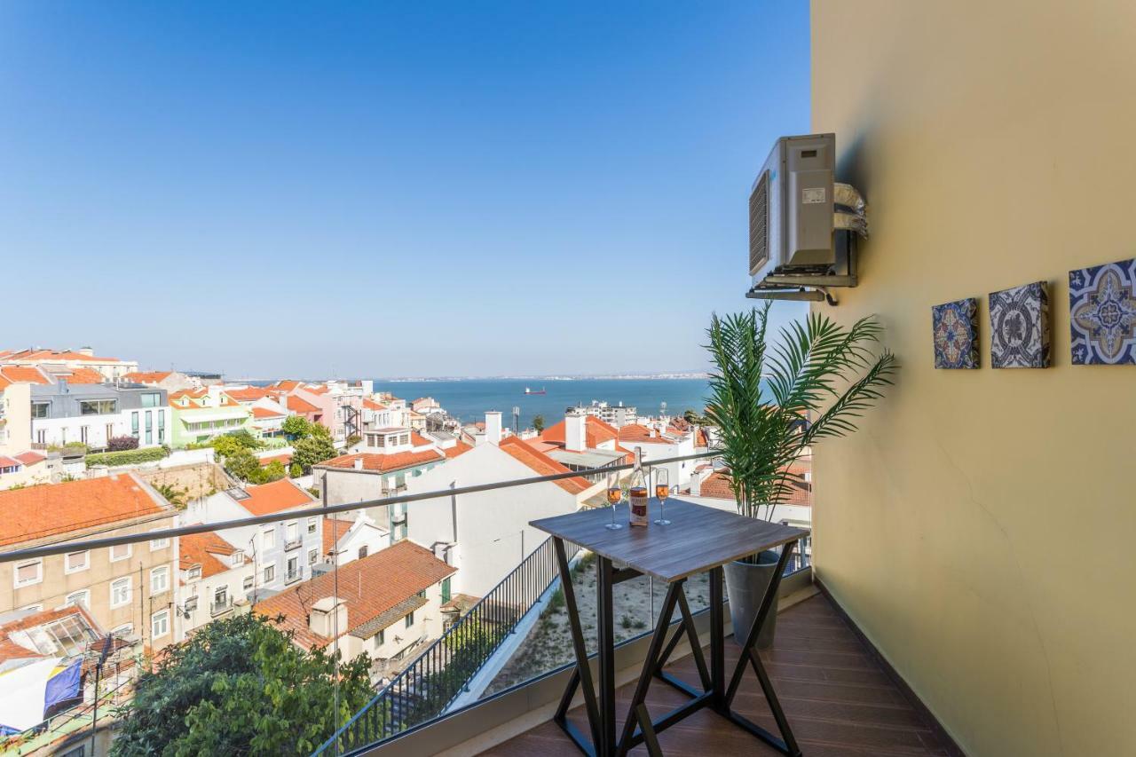 Alfama Lounge Three-Bedroom Apartment W/ River View And Parking - By Lu Holidays Лісабон Екстер'єр фото