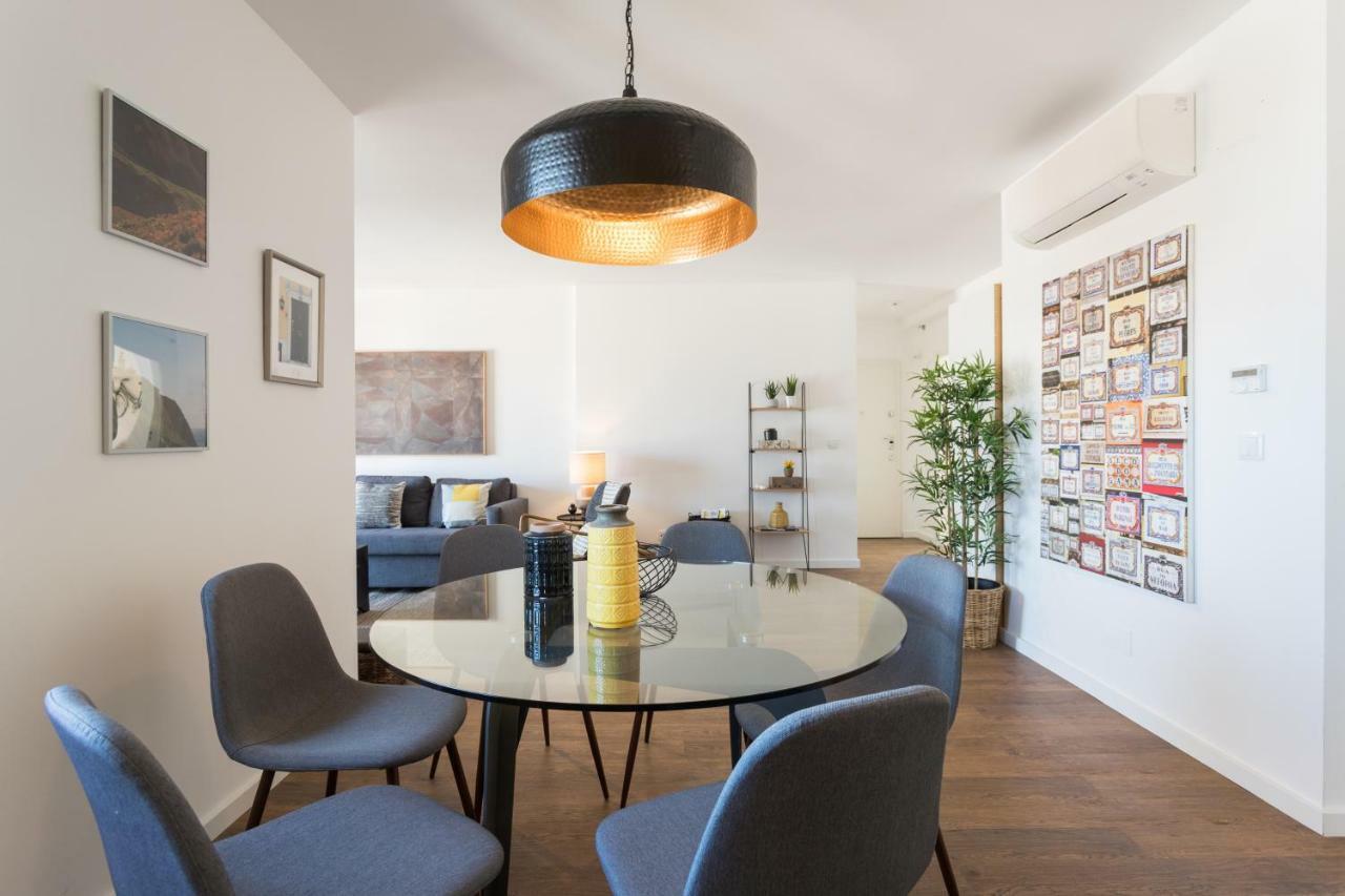 Alfama Lounge Three-Bedroom Apartment W/ River View And Parking - By Lu Holidays Лісабон Екстер'єр фото