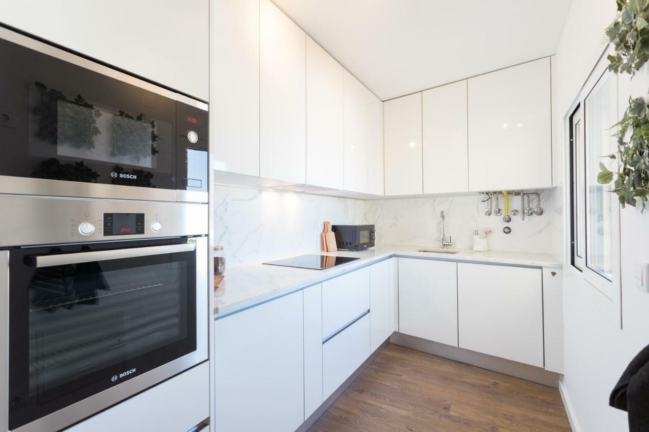 Alfama Lounge Three-Bedroom Apartment W/ River View And Parking - By Lu Holidays Лісабон Екстер'єр фото